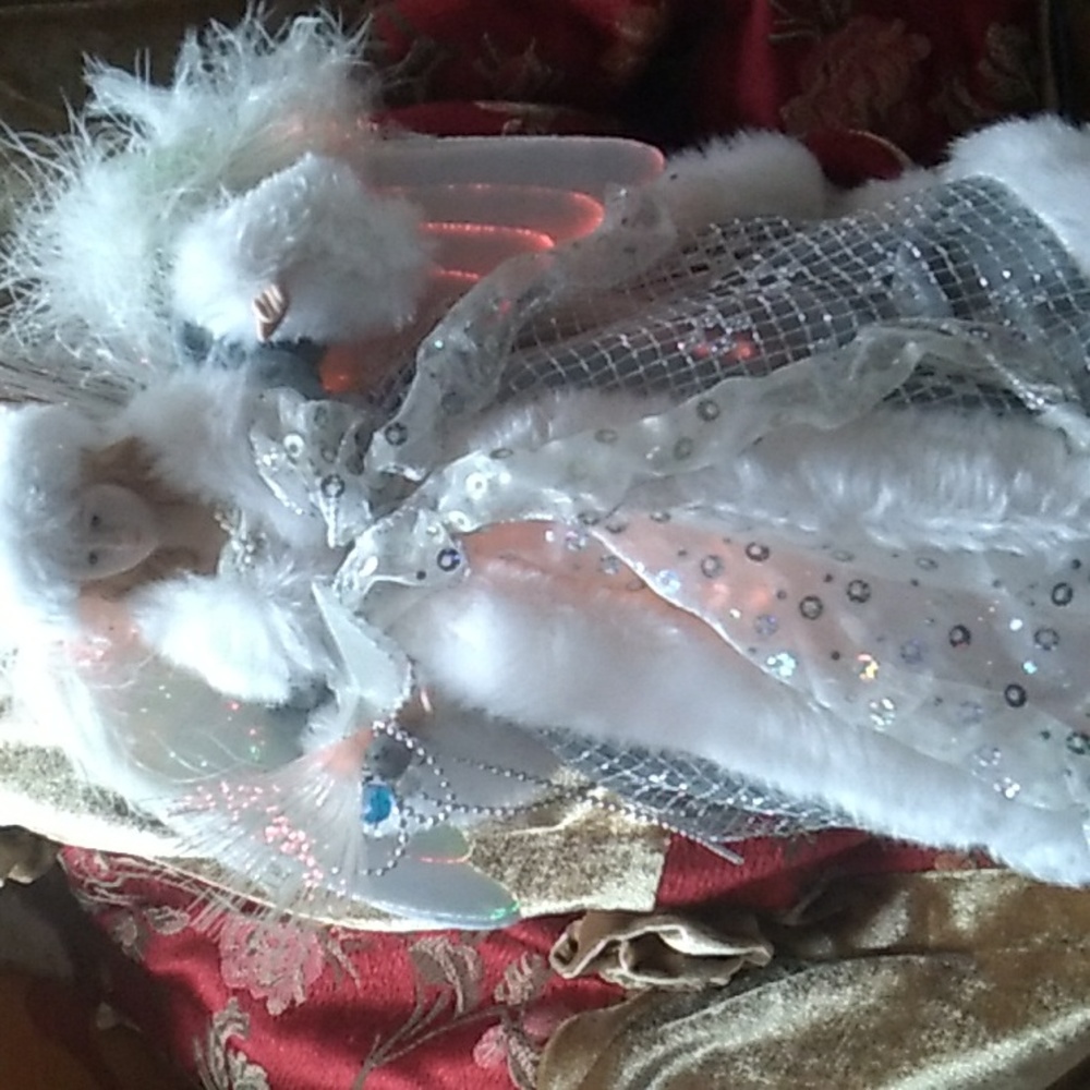 👼 Kurt Adler Angel Fiber Optic Christmas Tree Topper SILVER & FUR GOWN